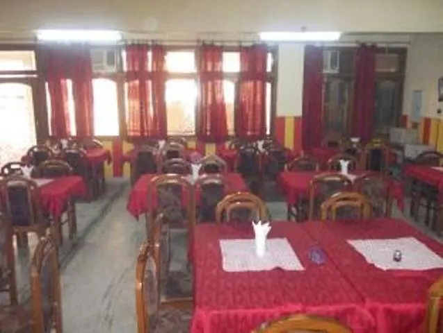 Oyo 19802 Hotel Anant Plaza Agra  2*, Agra (Uttar Pradesh)